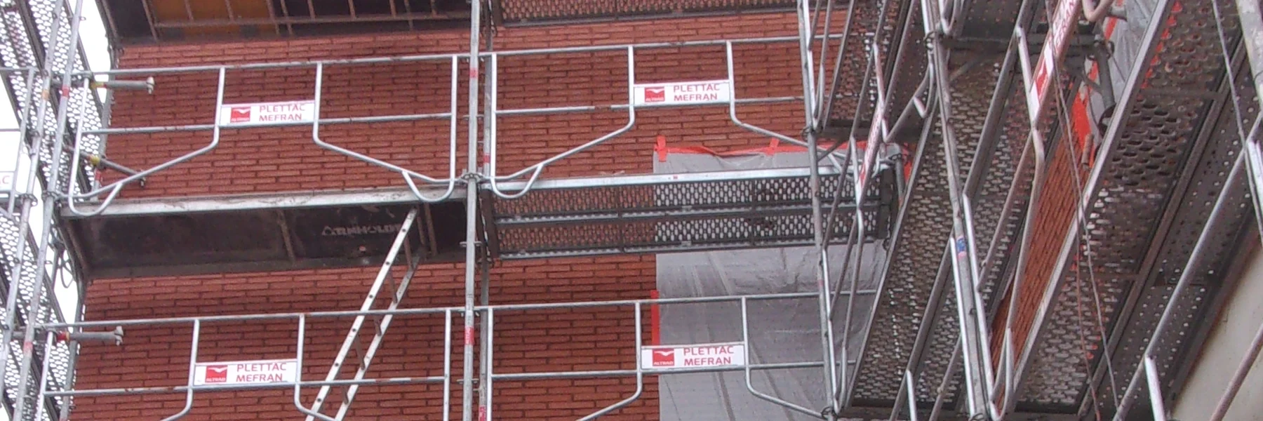 briquettes de parement façade extérieure immeuble - réalisation ASSO BÂT 31